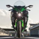 Kawasaki Ninja H2 SX 03
