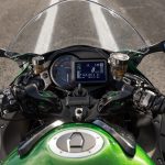 Kawasaki Ninja H2 SX 04