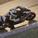 2019-BMW-S1000RR-12