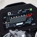 2019-BMW-S1000RR-57