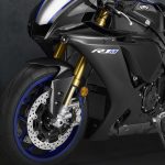 2020-Yamaha-YZF-R1M-02