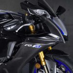 2020-Yamaha-YZF-R1M-04