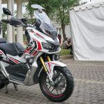 Kanan-Honda-ADV-150-Custom-Touring