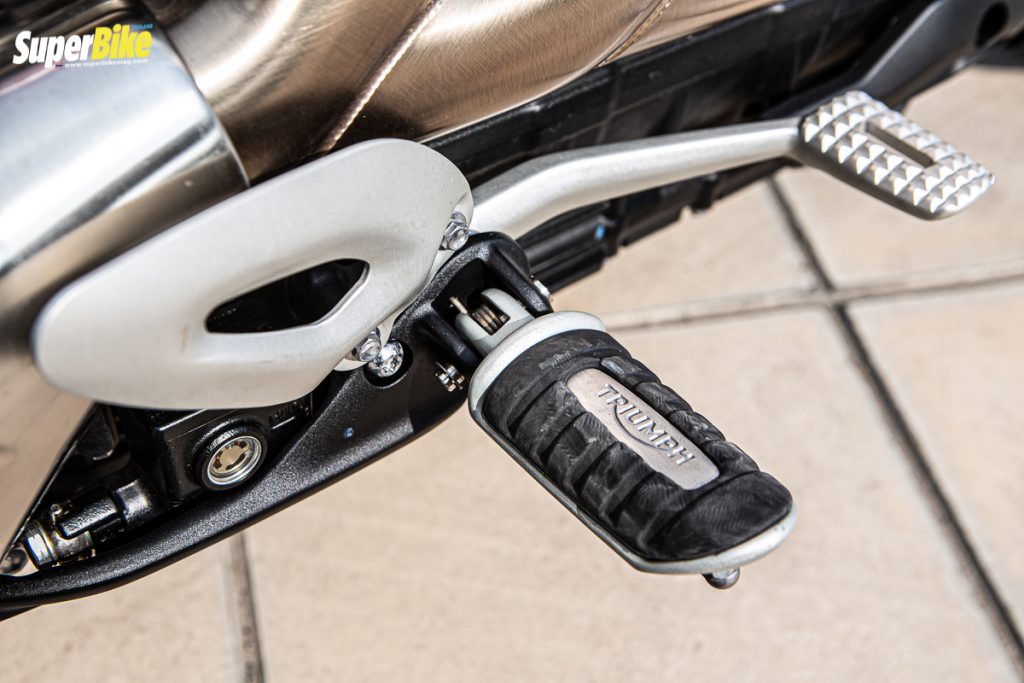 Triumph Rocket 3 R 2020 (11)