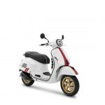 VESPA GTS SUPER 300 HPE – WHITE RACING SIXTIES (1)