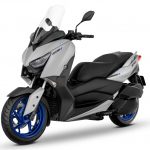 01 New XMAX 300