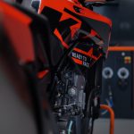 KTM-890-Duke-Tech3-Edition 2