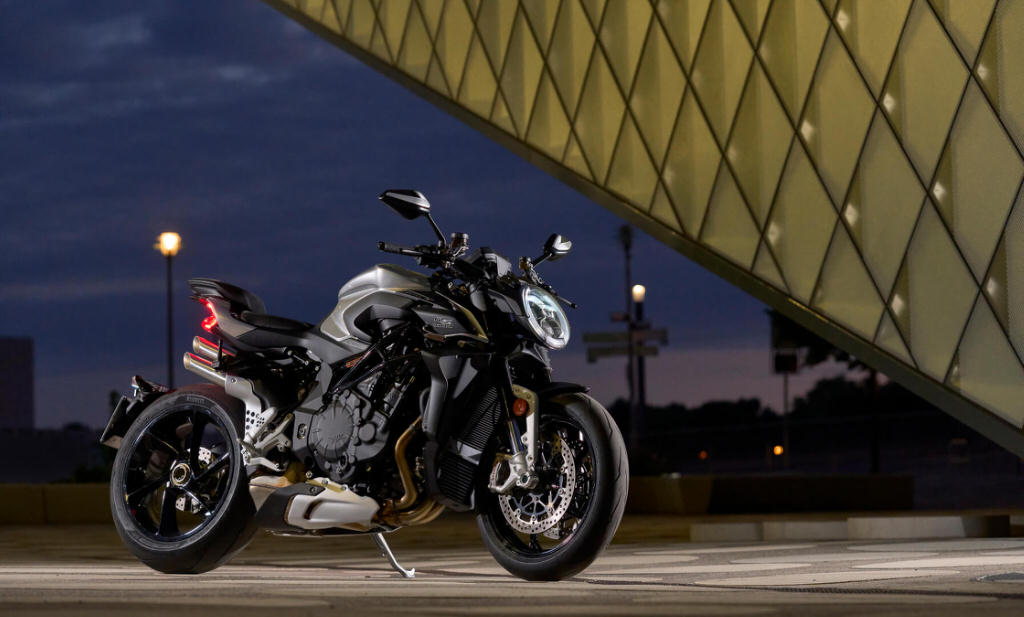 เปิดตัว Brutale 1000 RS