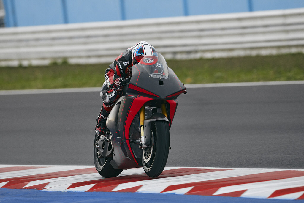Ducati V21L
