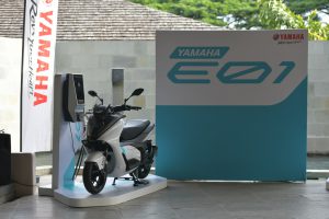 รีวิว Yamaha E01