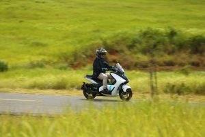 รีวิว Yamaha E01