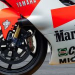 1996-Yamaha-YZR500-OWJ1-Kenny-Roberts-Jr-bei-Iconic-Motorbikes-Auctions-10-2022–169Gallery-7334456d-1955901
