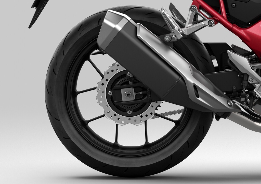 <img class="aligncenter size-full wp-image-44329" src="https://www.superbikemag.com/wp-content/uploads/2022/12/Honda-CB750-HORNET-2023-37.jpg" alt="สเปก ราคา Honda CB750 Hornet 2023" width="1024" height="724" />