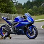 2024-Yamaha-YZF-R320-EU-Icon_Blue-Static-001-03