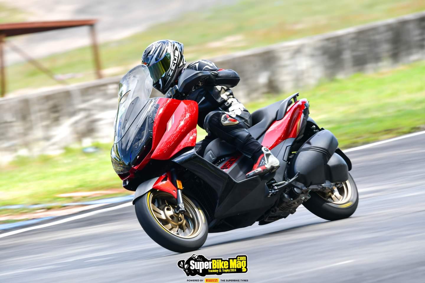 จับคู่แฝดzontes350มาขี่สนาม