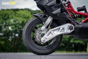 Italjet Dragster 300 สวิงอาร์มแขนเดี่ยว