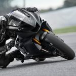 2024-Yamaha-YZF600R6RCOMP-EU-Tech_Black-Action-003-03