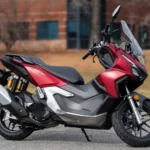 2025-adv160-easy-to-park