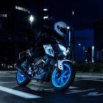 2025-Yamaha-MT125A-EU-Ice_Storm-Action-002-03_