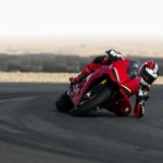 Ducati-Panigale-V2-V2S-Overview-hero-short-1600×1000
