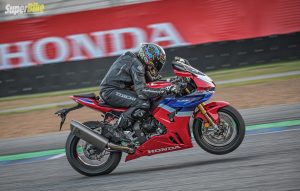 2025 HONDA CBR1000RR-R FIREBLADE SP