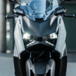 2025-Yamaha-XMAX300ASVH-EU-Detail-009-03