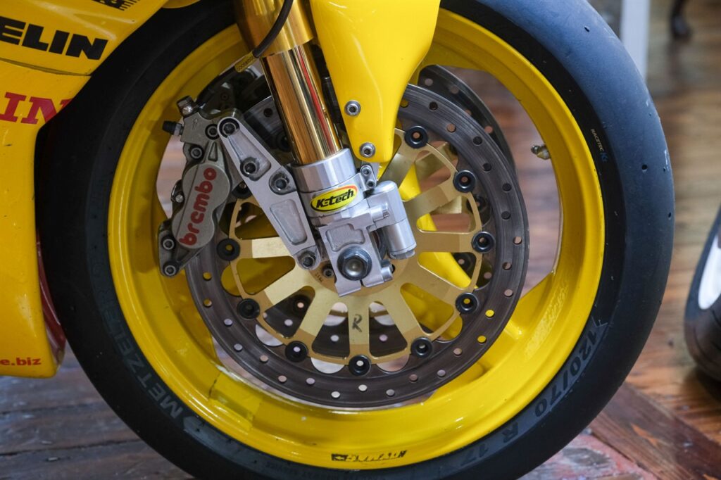 Honda RVF750 V&M RC45