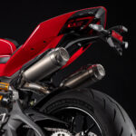 Ducati-Streetfighter-V2-V2S-overview-card-slider-1080×1080-03