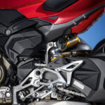 MY25_Ducati_Streetfighter_V4_S_088_UC770388_High