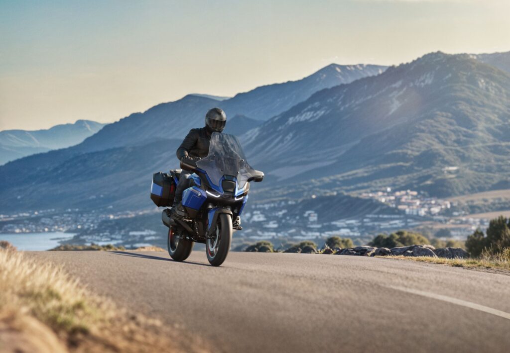 2026 BMW R1300 RT