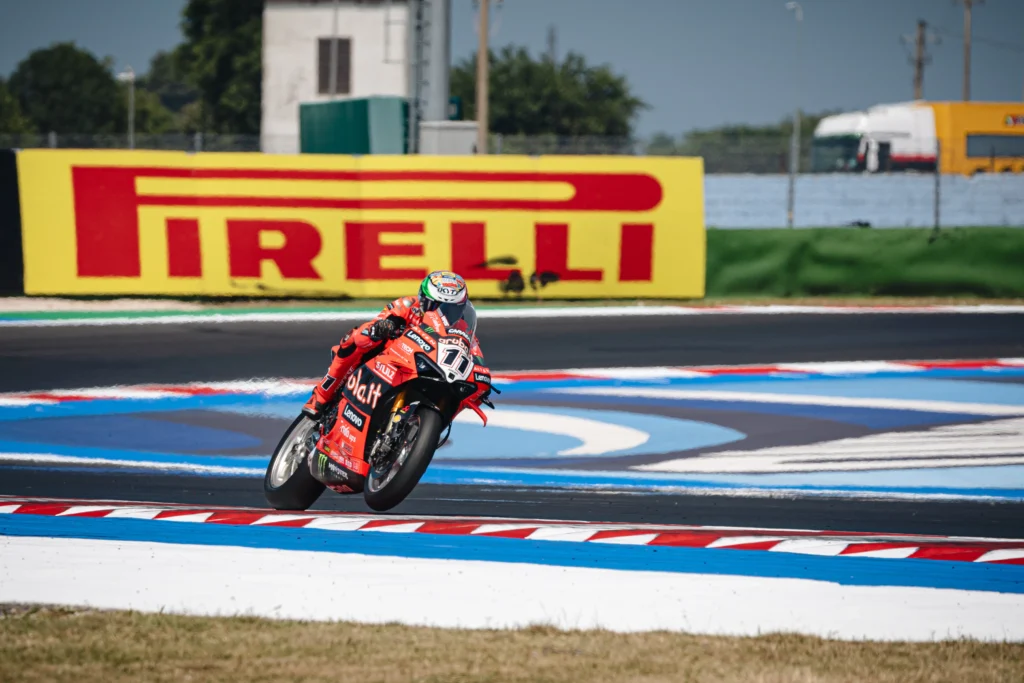 Toprak ถล่ม Misano