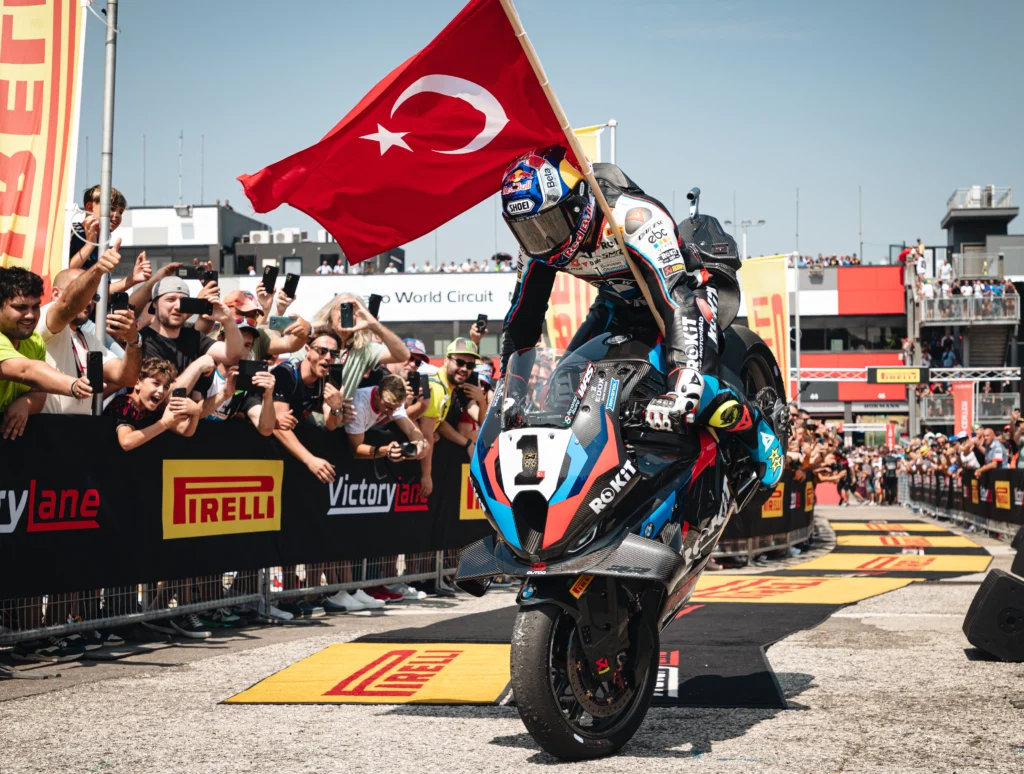 Toprak ถล่ม Misano