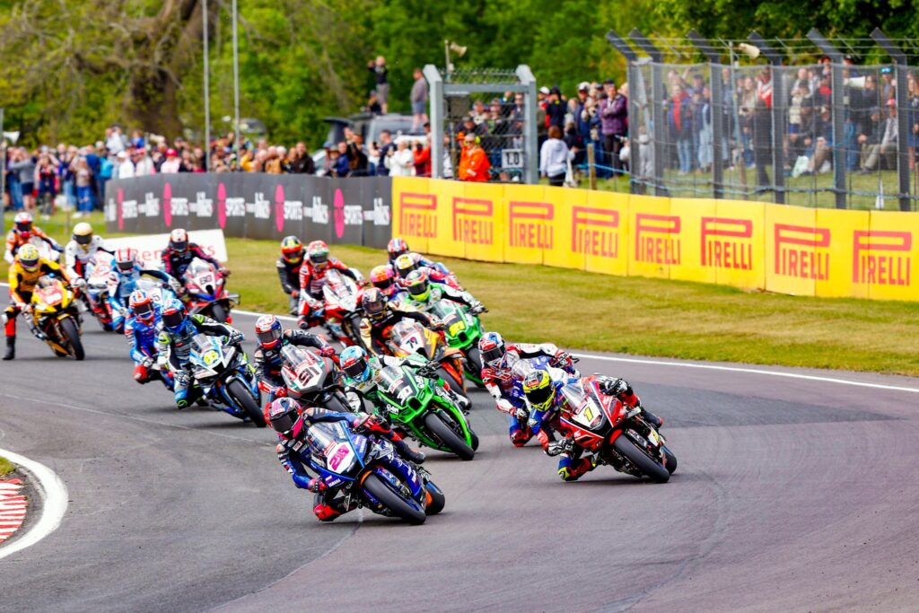 Pirelli ต่ออายุ BSB