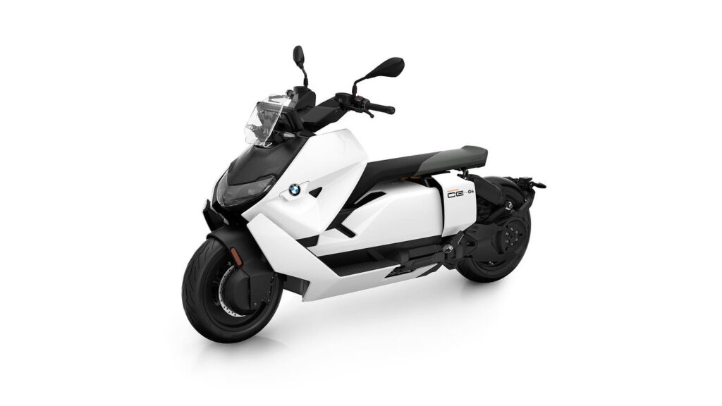 2025 BMW CE04