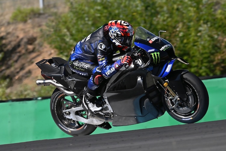 Yamaha V4