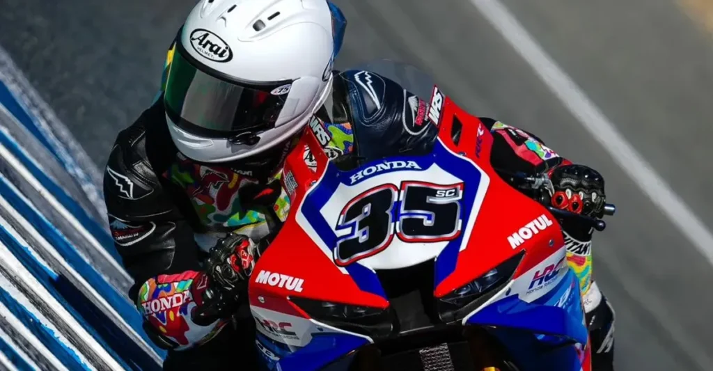 ก้อง" สมเกียรติ แขนหัก