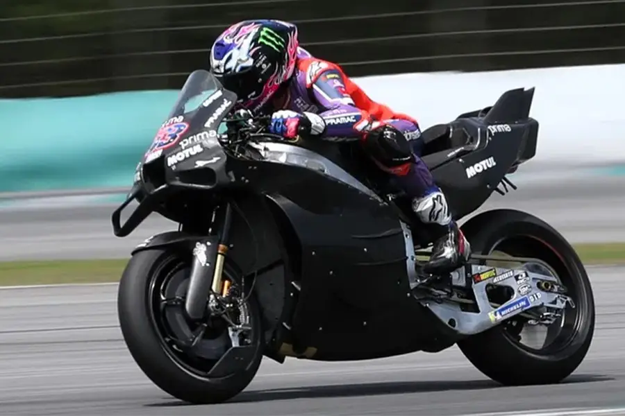 ปีกหน้า Yamaha V4 MotoGP