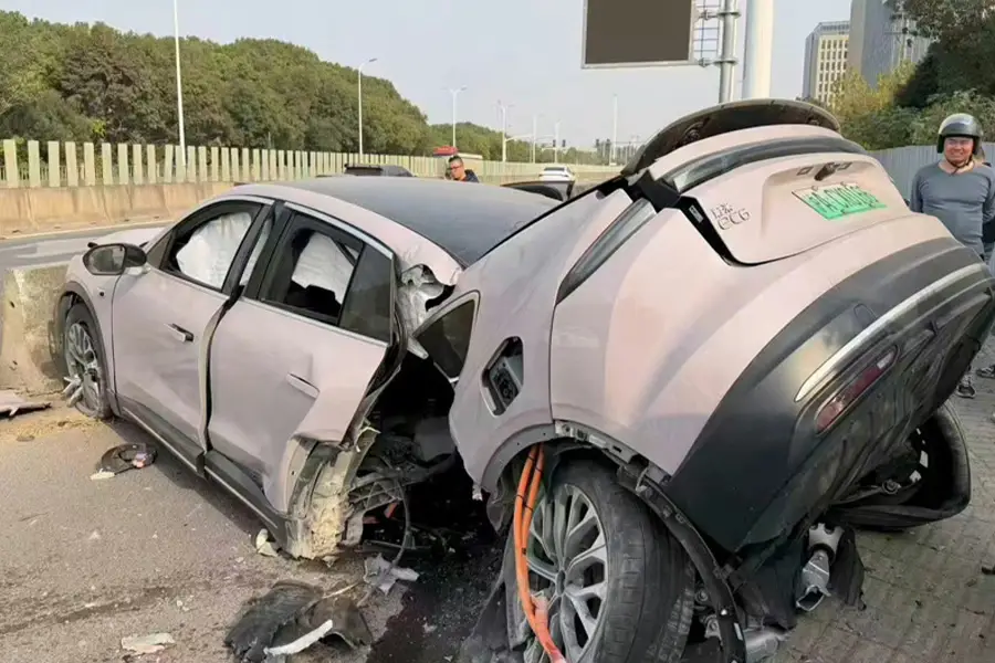 กฎหมายรถยนต์จีน 2027