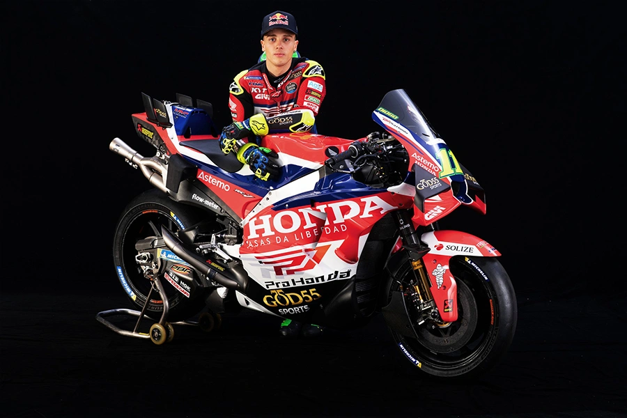 LCR Honda เปิดตัวทีมแข่ง MotoGP 2026