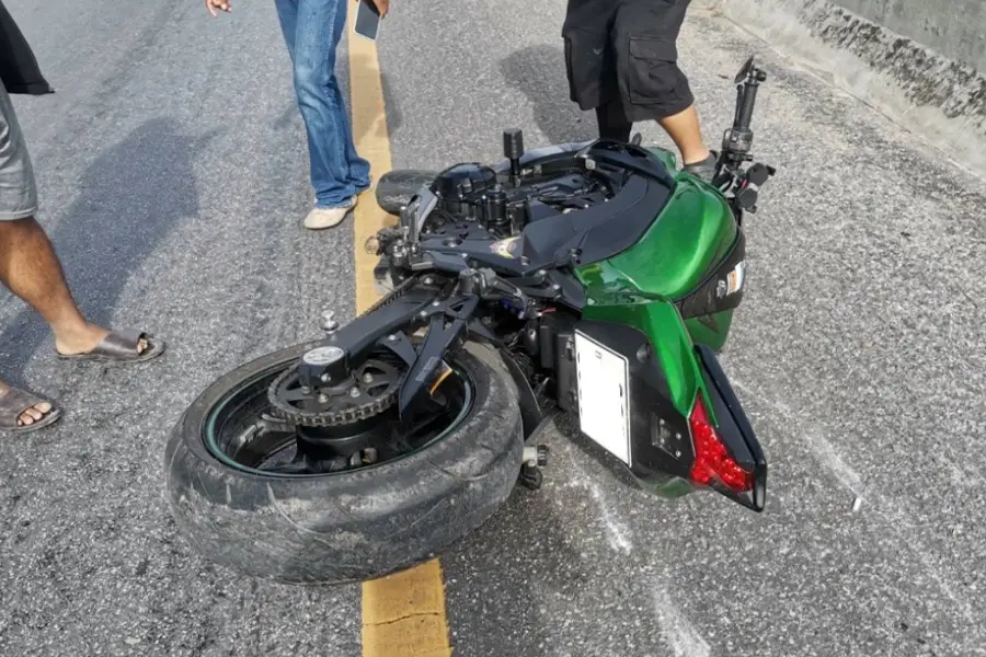 เด็กมัธยมขี่บิ๊กไบค์