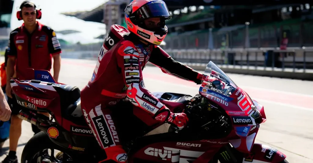 Marc Marquez riding style 2026