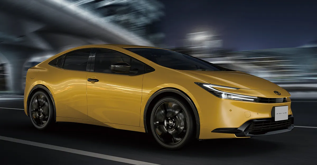 Toyota Prius PHEV 2026