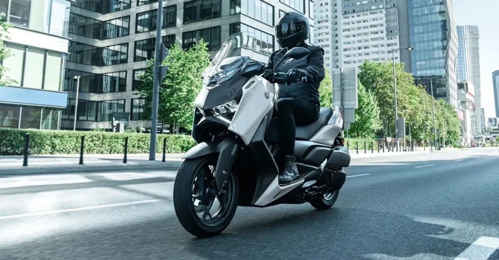 Yamaha XMAX Tech MAX