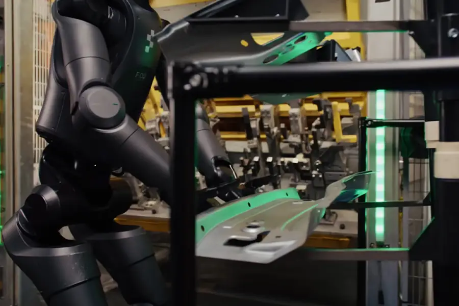 หุ่นยนต์ BMW โรงงาน