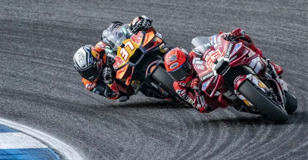 มาร์ค มาร์เกซ โดนโทษ