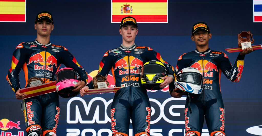 ไม้คิว-เกียรติศักดิ์