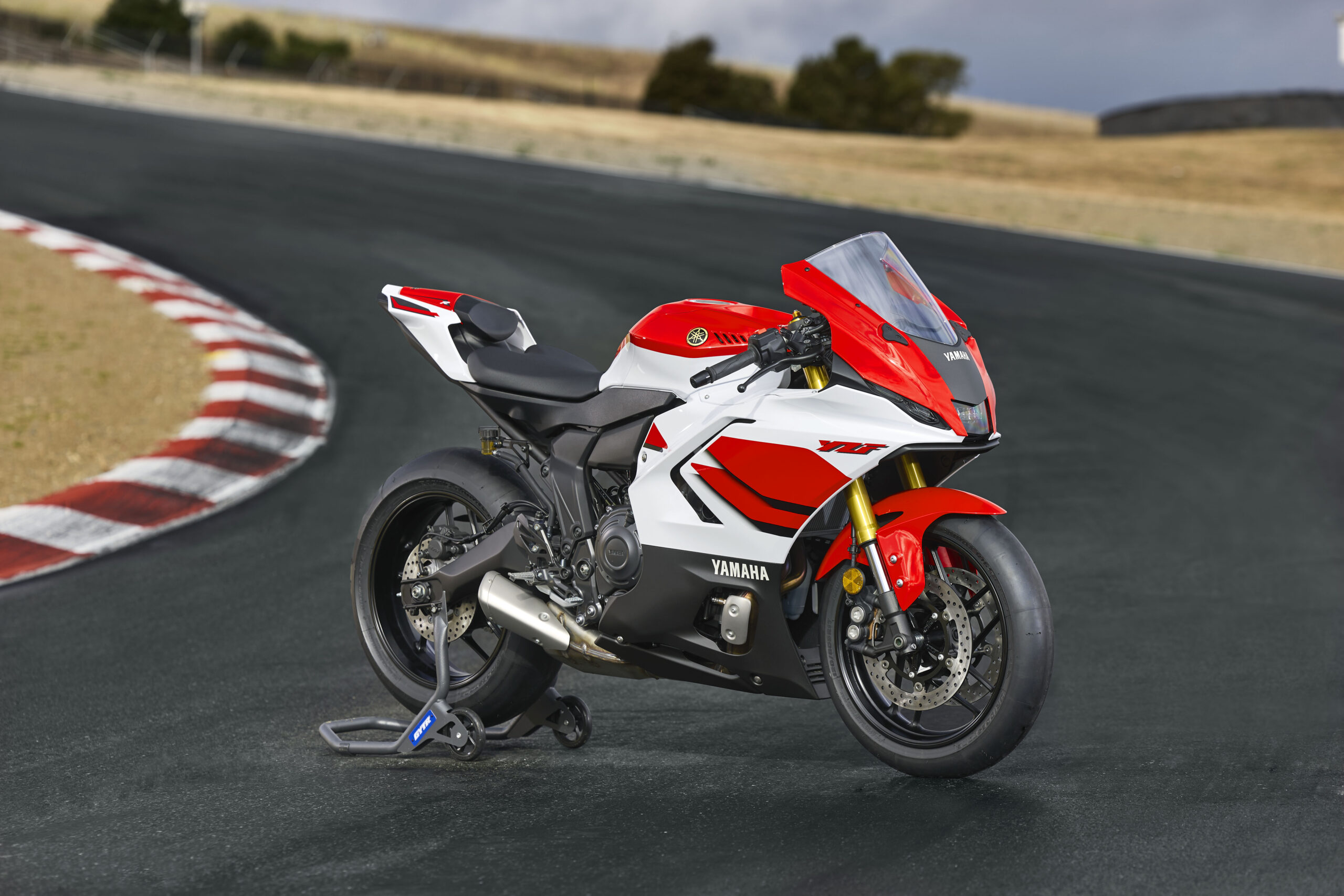 10 New YAMAHA YZF-R7 2026 ถ่ายทอด Race-Bred DNA