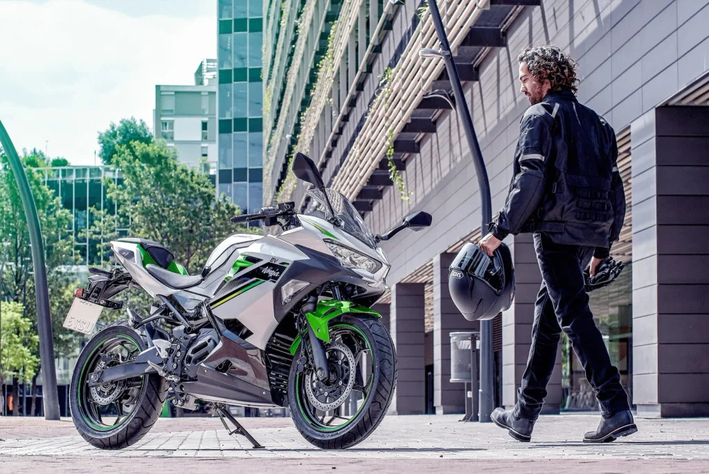 Kawasaki Ninja e-1 ABS 2027