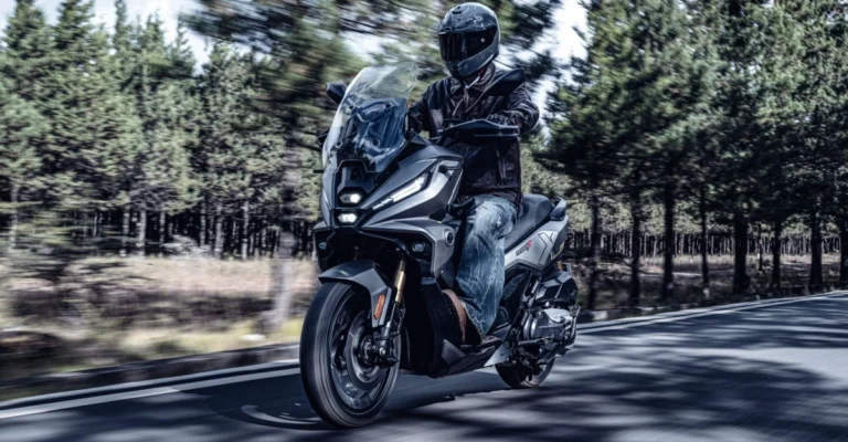 VOGE SR450X สกู๊ตเตอร์ 2 สูบสายลุย เตรียมเปิดตัวงาน Big Motor Sale 2026 พร้อมสเปกและราคาคาดการณ์