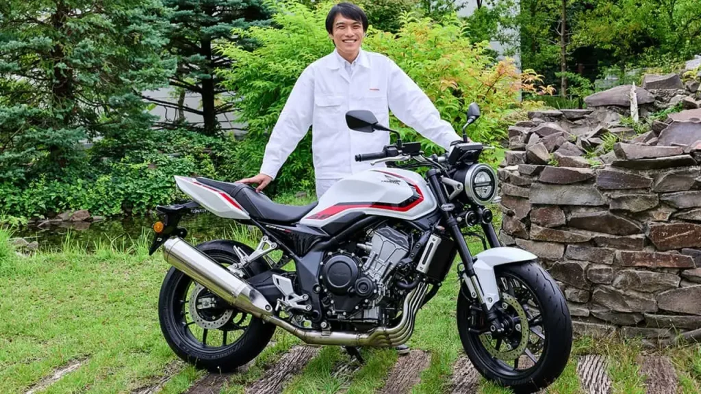 CB400 Super Four E-Clutch